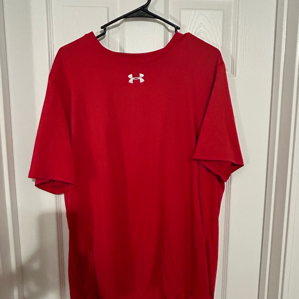 Under Armour Men’s XL Red Dry Fit